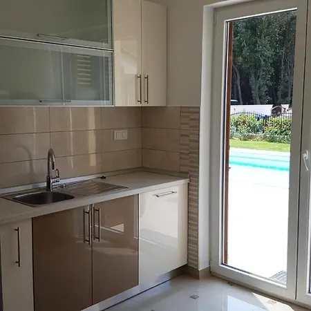 In Mit Privatem Pool By Interhome