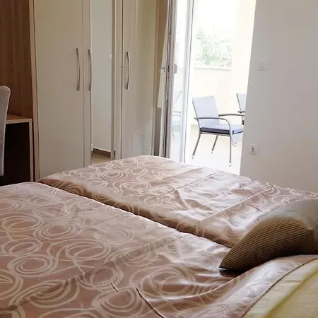 Vikendica In Mit Privatem Pool By Interhome *