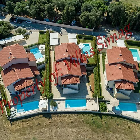 In Mit Privatem Pool By Interhome Vikendica